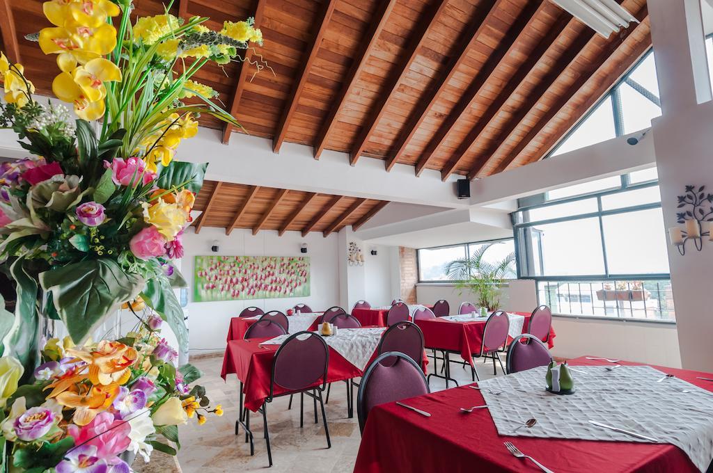 Hotel Cabo De La Vela Medellín Szoba fotó